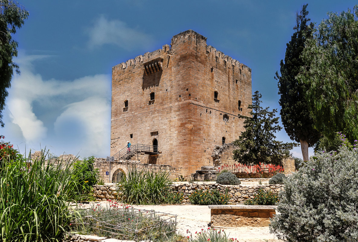 Замок рыцарей в Лимассоле,Кипр. - Жанна Мальцева