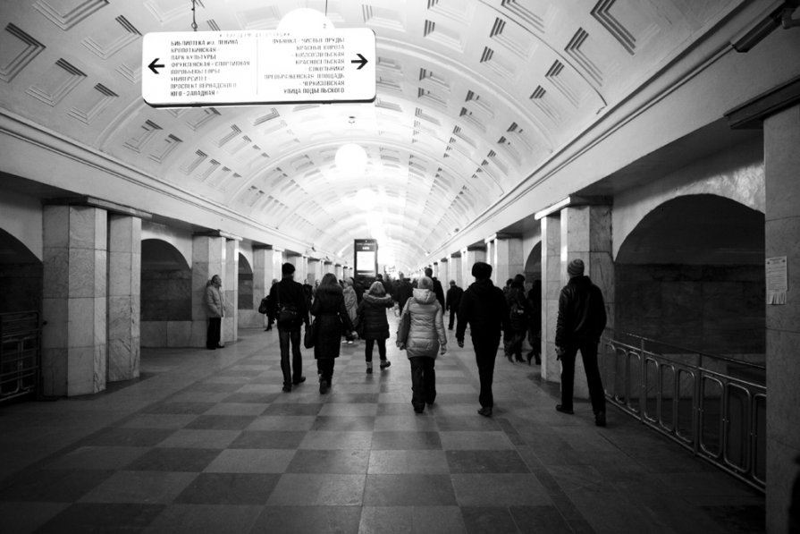 Московский метрополитен - ʎuǝƃʌǝ ʌǝılısɐʌ