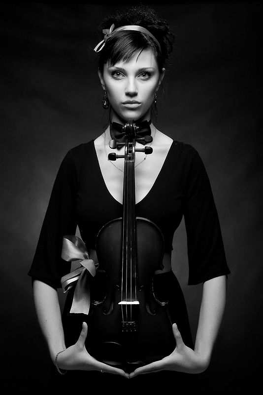 Девочка со скрипкой - Дмитрий Багдасарьян