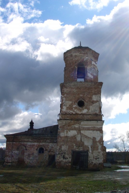 Разрушенный храм в Прокоп-Салде - Сергей Комков