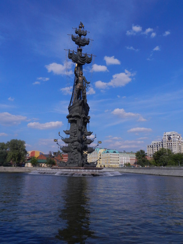 Памятник «В ознаменование 300-летия российского флота» - наталья калета