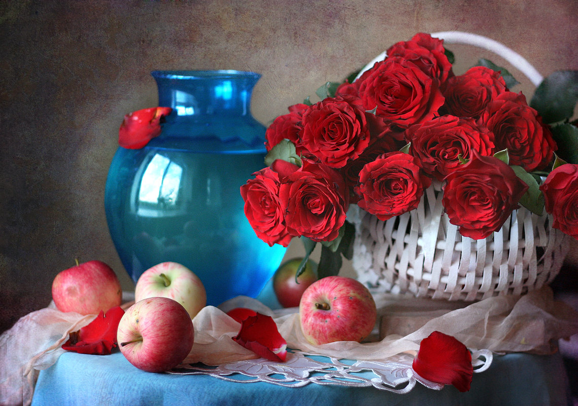 Этюд с яблоками и розами. - lady-viola2014 -
