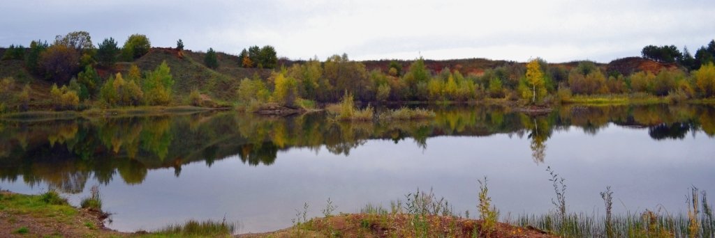 ...там тонет в озере, собой любуясь, осень... - Танюша Коc