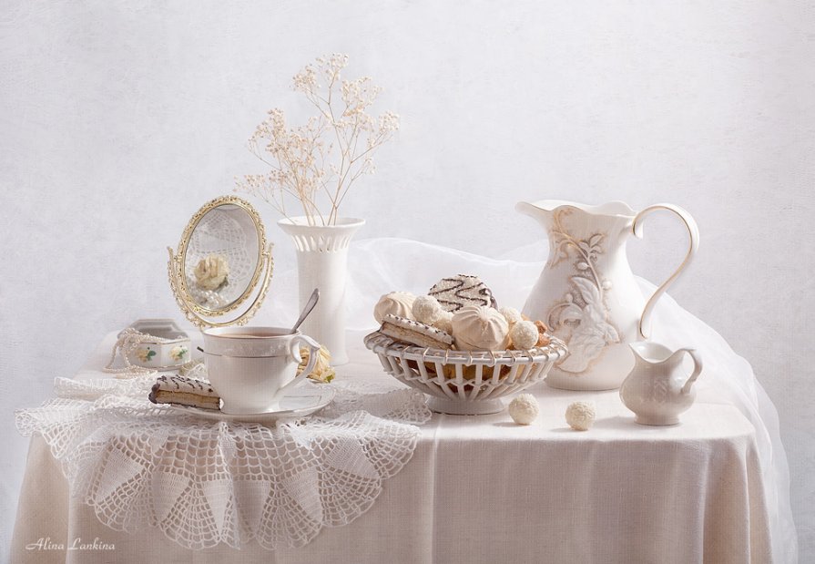 White still life - Alina Lankina