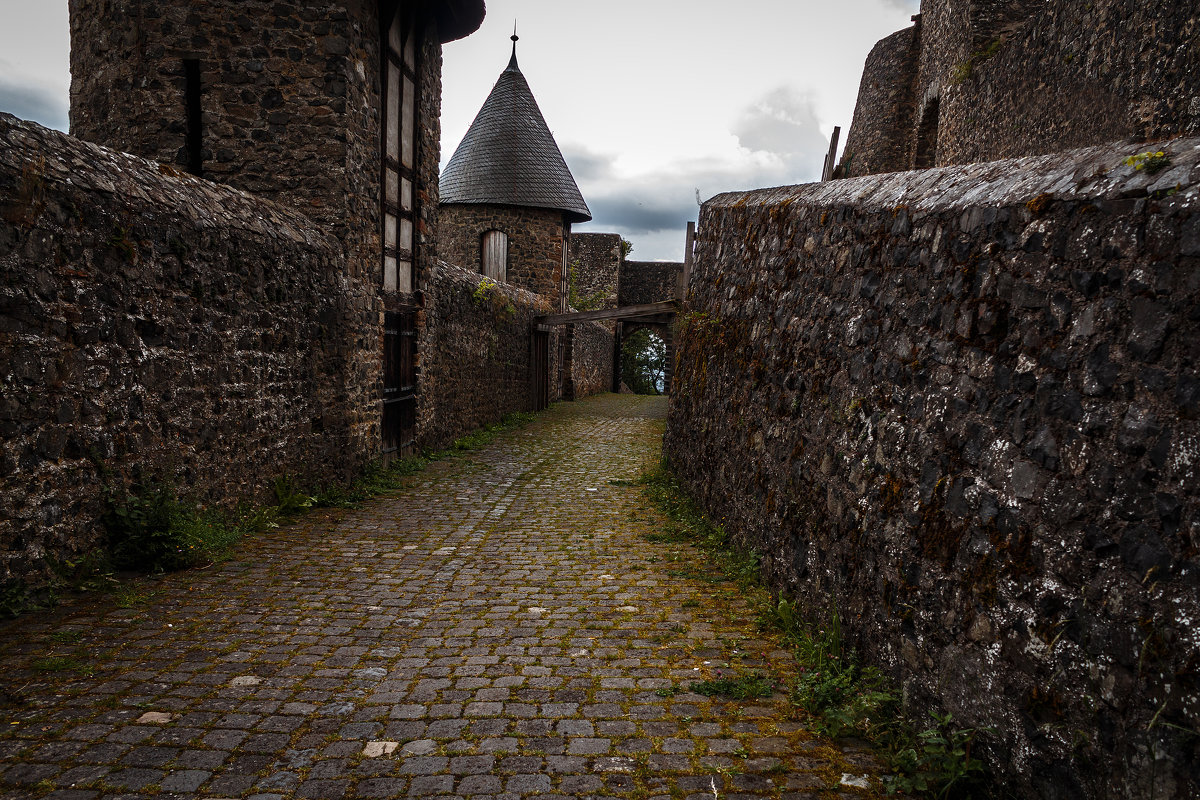 Nürburg Burgruine (Germany) - Nerses Davtyan