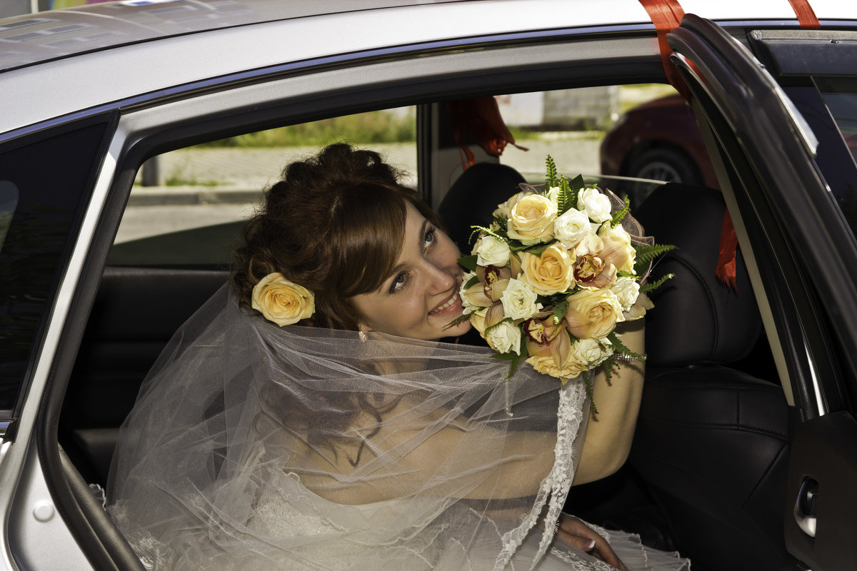 Невеста с цветами - Николай 