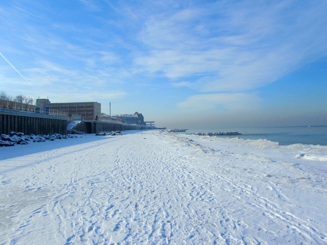 Зимний пляж - Сергей Карачин
