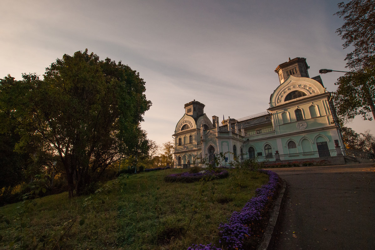 Корсунь-Шевченківський заповідник у Черкаській області. Замок Потоцьких - Александр Сайковский