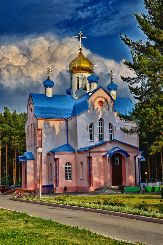 Церковь в Прокопьевске зимой