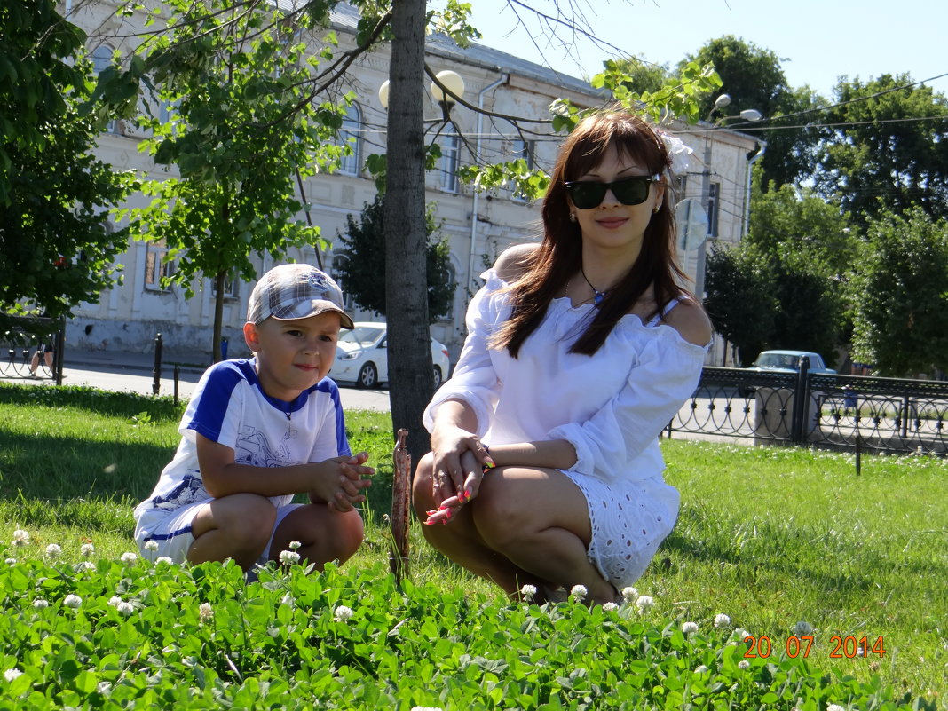 Мама с сыном - Александр Пилиновский