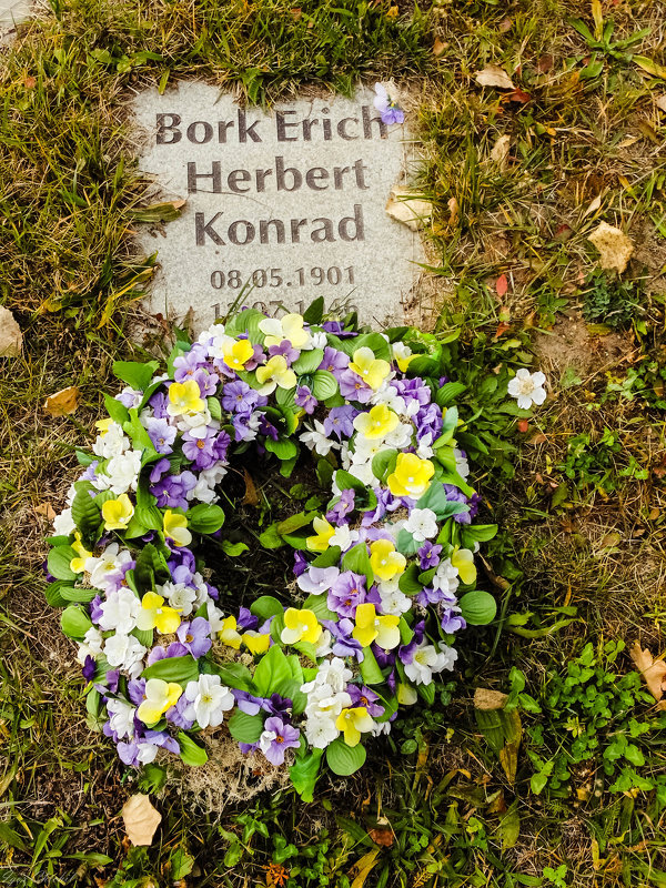 могила немецкого солдата - Игорь Чичиль