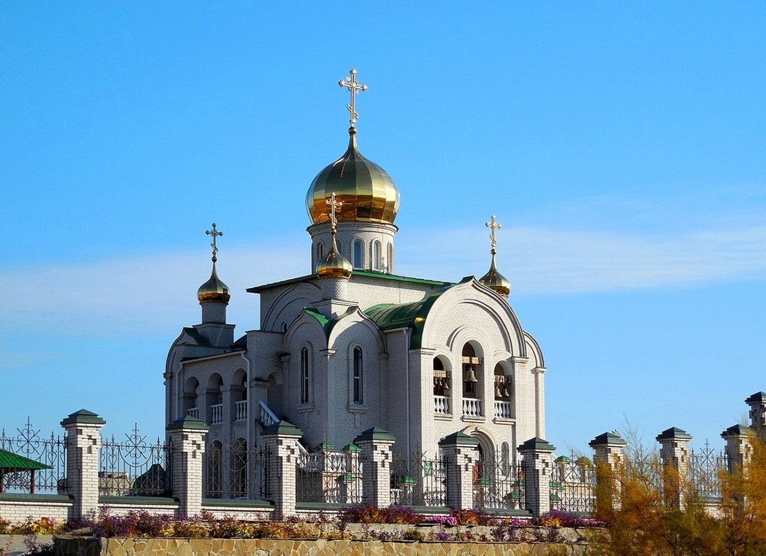 Храм в Рубежном... - Сергей Петров