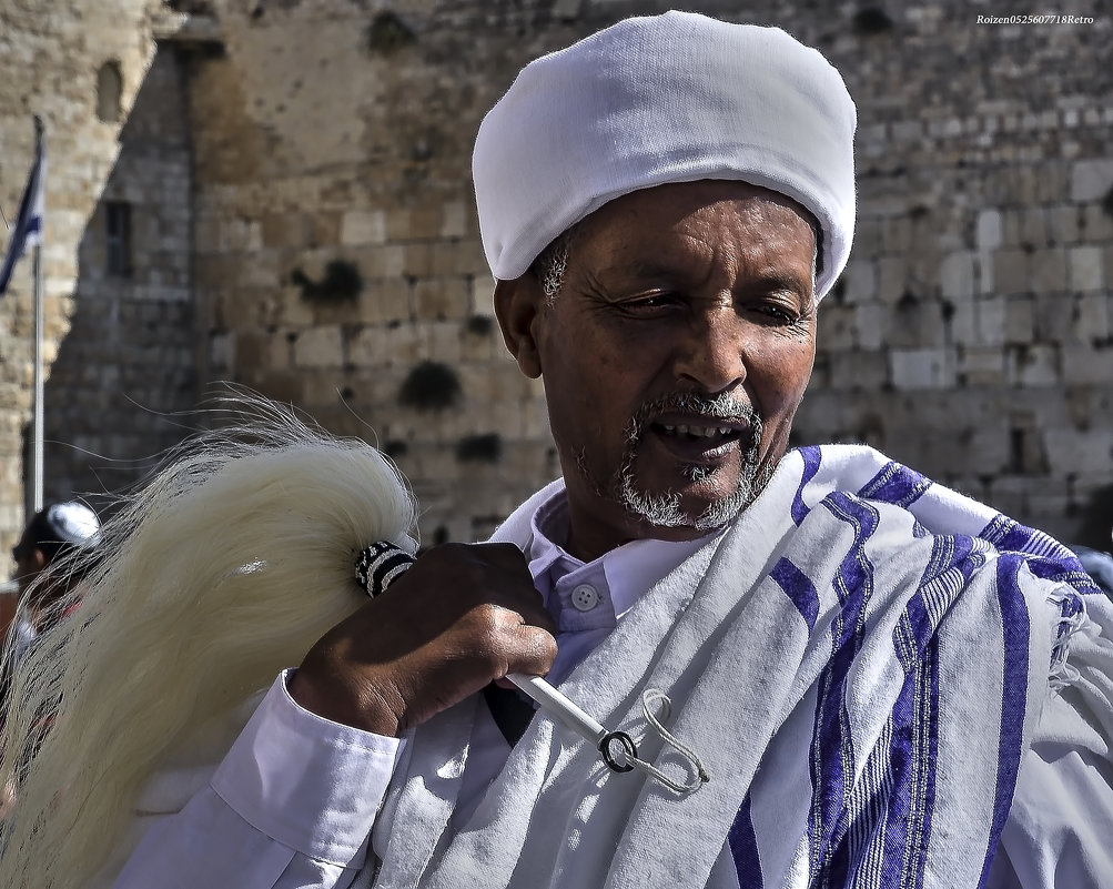Глава общины или эфиопский барон«Израиль, всё о религии...» - Shmual & Vika Retro