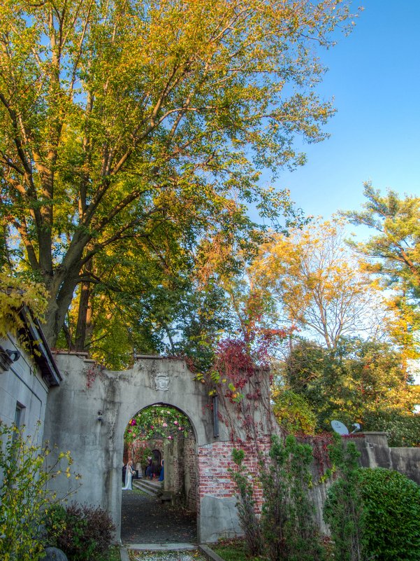 Fall in Yonkers, NY - Vadim Raskin