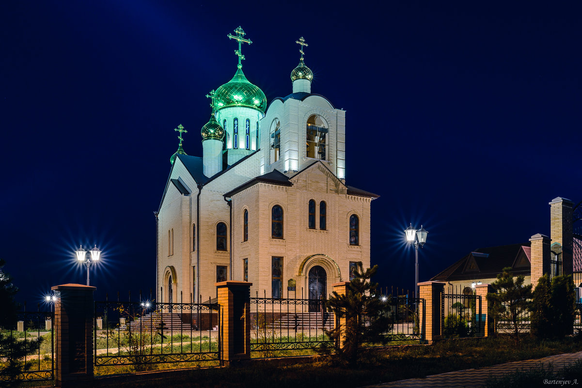 Храм в городе Ессентуки - Alexey Bartenyev