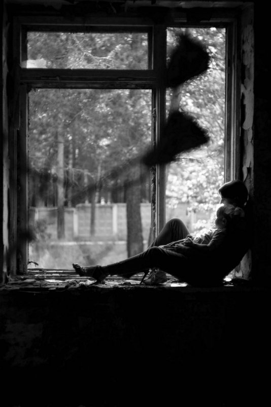 на окне - Александр Толстых