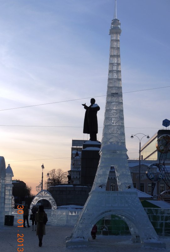 Ледовый городок в Екатеринбурге - Ираида Спицына
