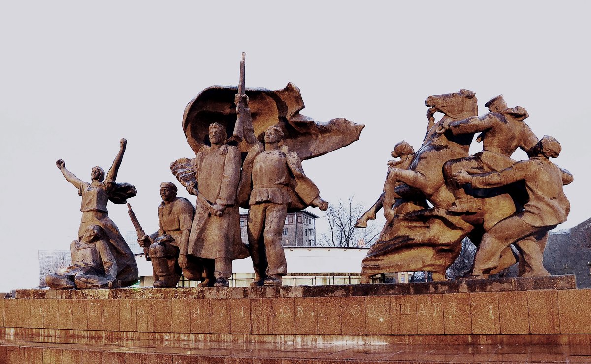 Памятник героям Пресни - Владимир Болдырев