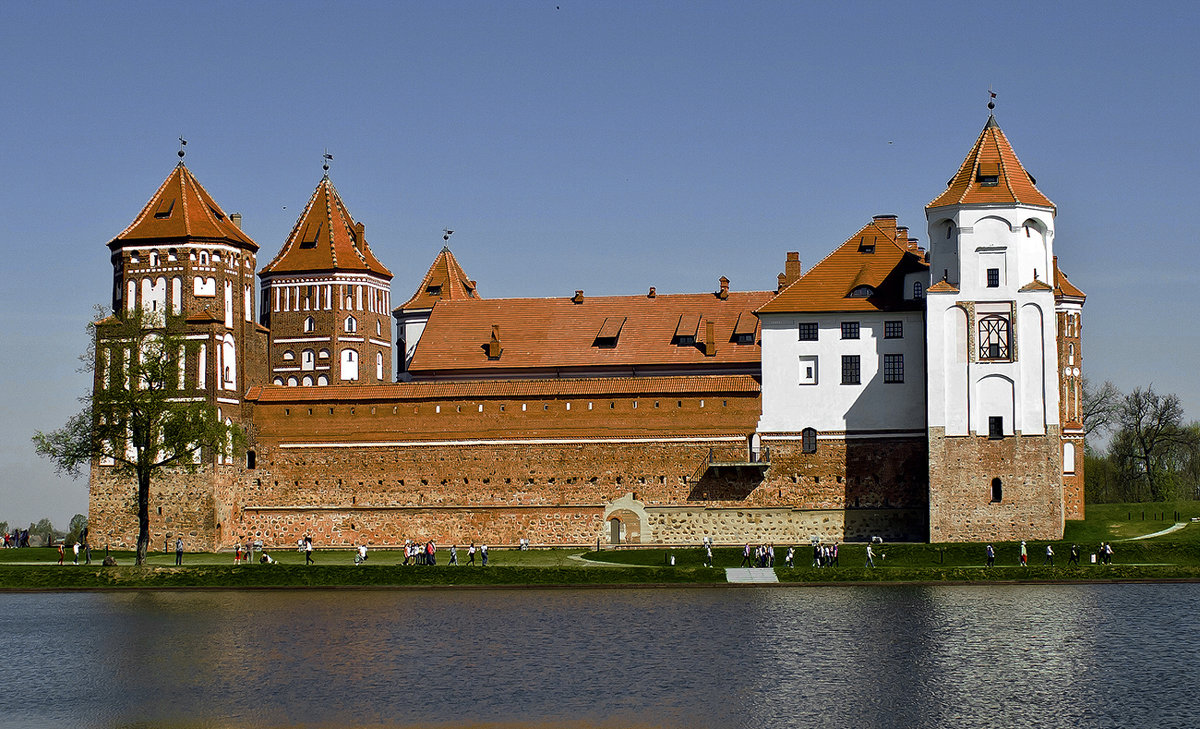 Мирский замок - Николай Климович