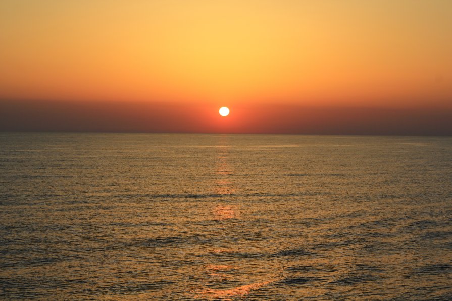 Закат, на средиземном море - alex chernyakov