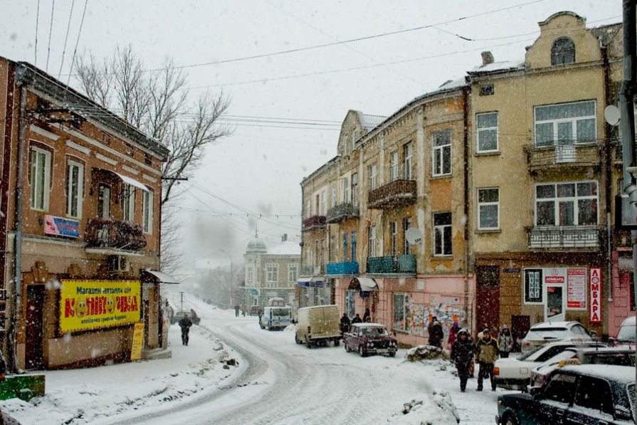 Снегопад в старом городе. - Николай Сидаш