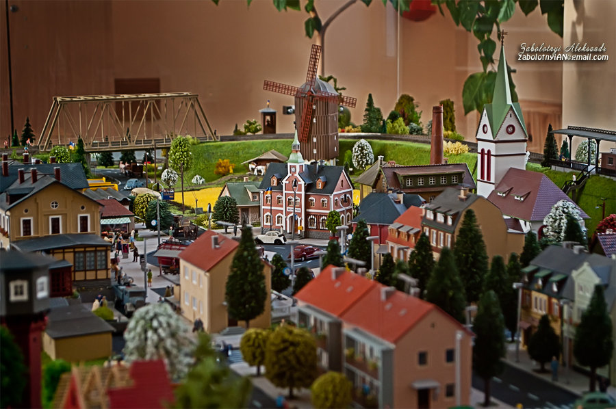 макет города на детской железной дороге - Aleksandr Zabolotnyi