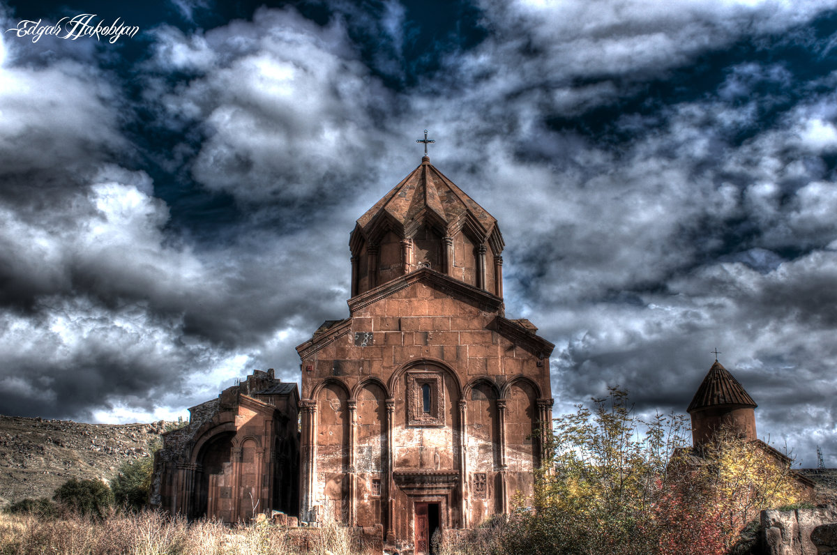 Церковь Рипсиме Армения