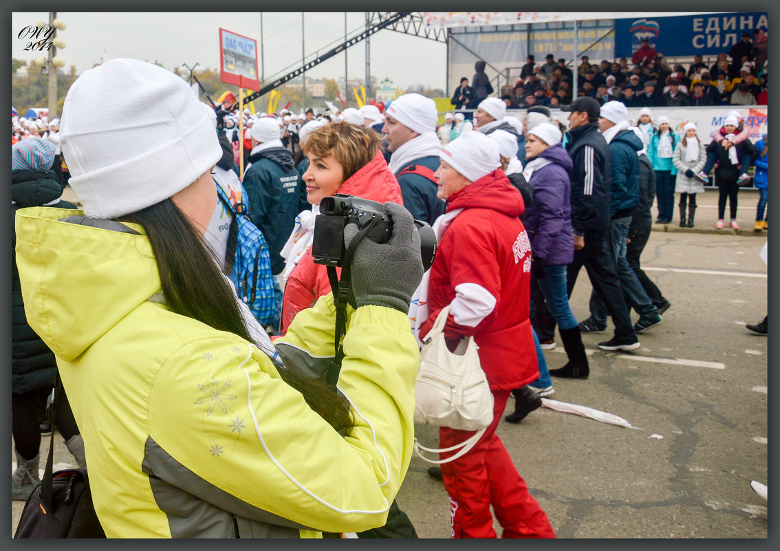 ФОТОГРАФИРУЮТ  ВСЕ.. - Юрий Ефимов