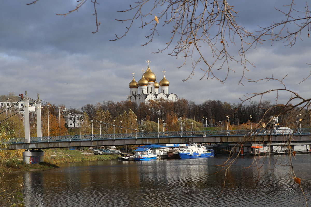 *** - Олег Гудков