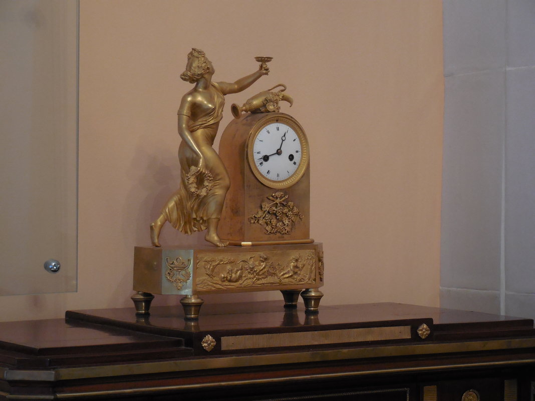Часы в комнате бабушки М.Ю.Лермонтова - Мила 