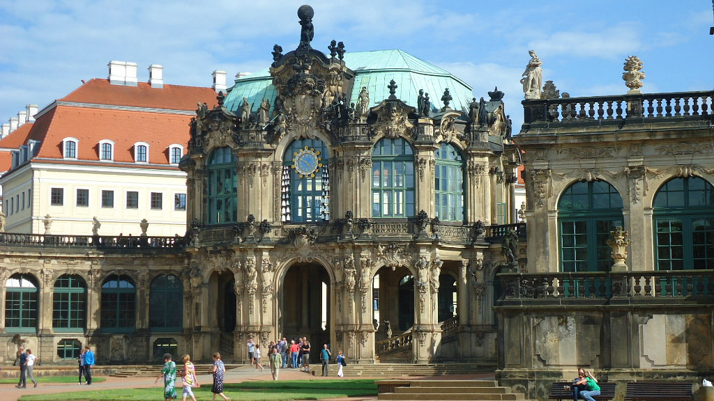 Dresden-Цвингер - шедевр дворцового барокко, расположенный в старой части Дрездена, является крупней - Galina Dzubina