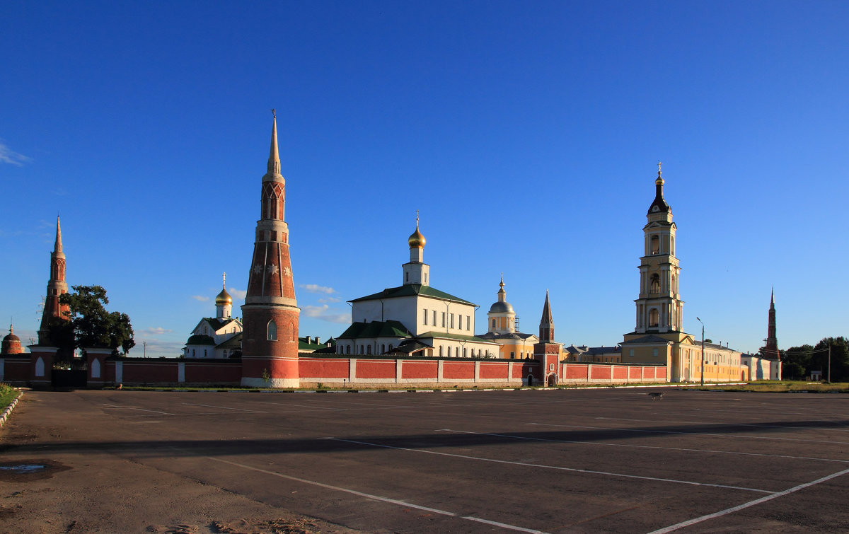 Богоявленский Старо-Голутвин монастырь в Коломне - Victor Klyuchev