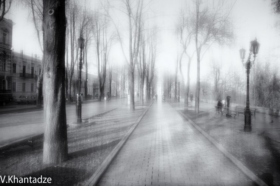 Туман на Приморском бульваре - Вахтанг Хантадзе