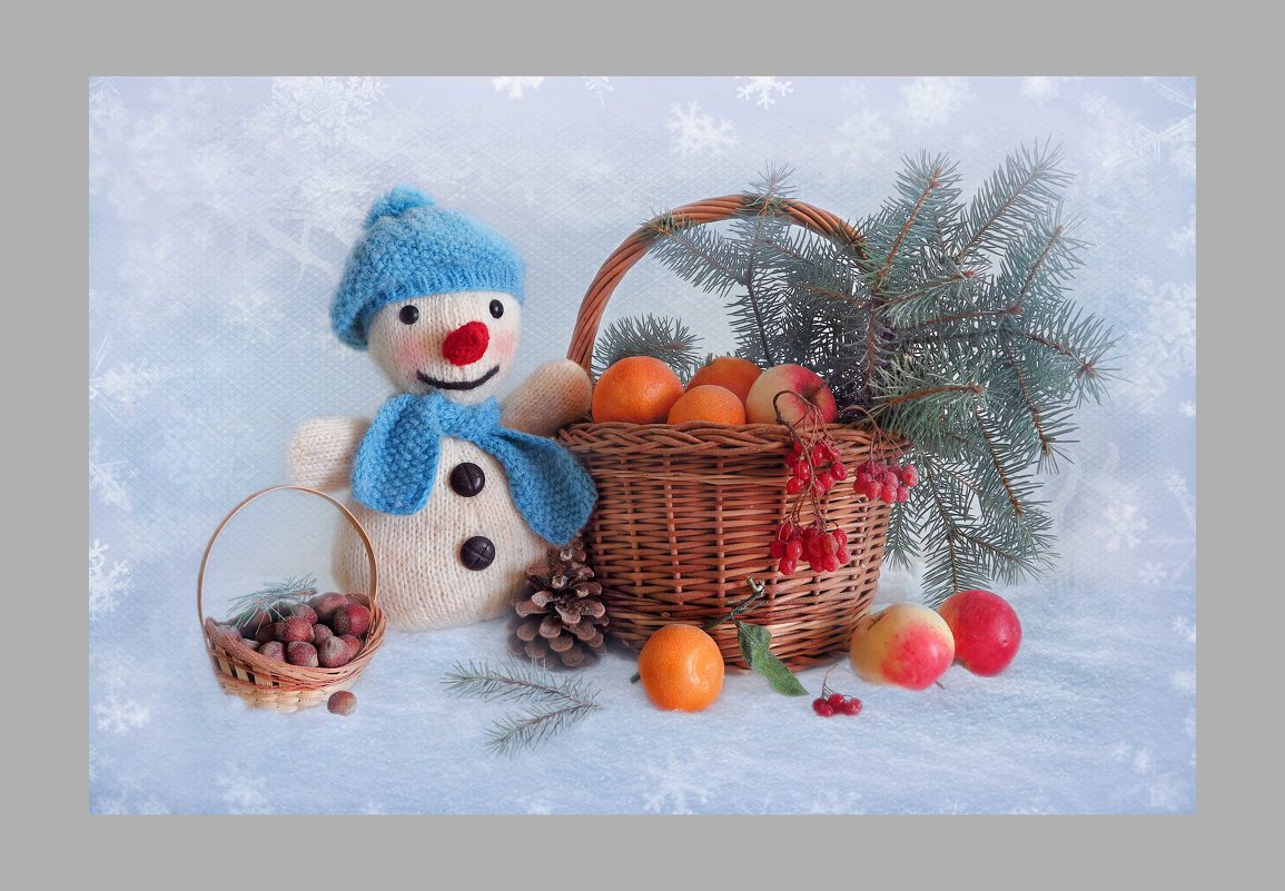 Снеговик с мандаринами