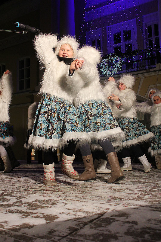 русские зимы - народные танцы - Александра Евдокимова