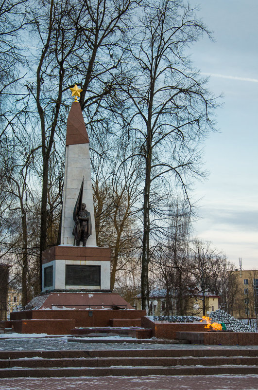 памятник павшим воинам - Andrei Naronski