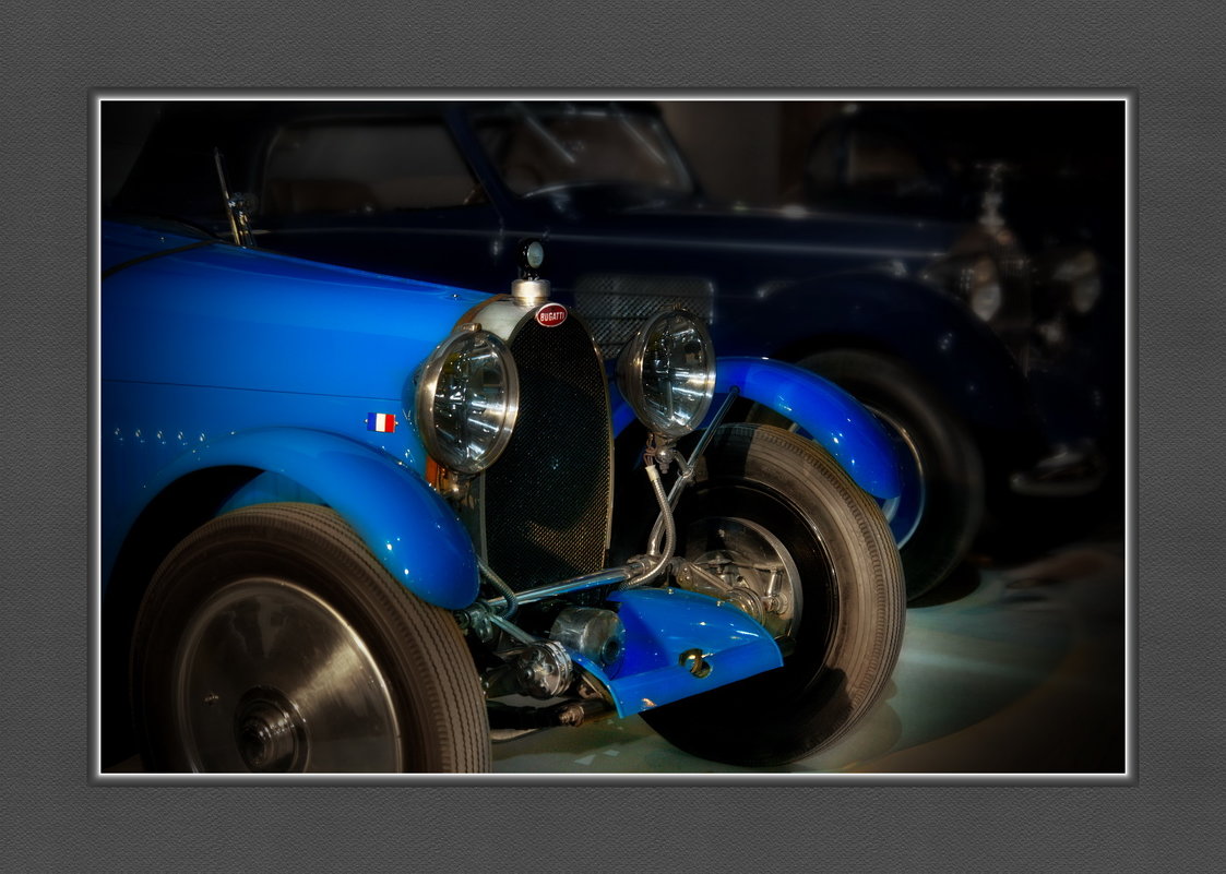 Bugatti - GaL-Lina .
