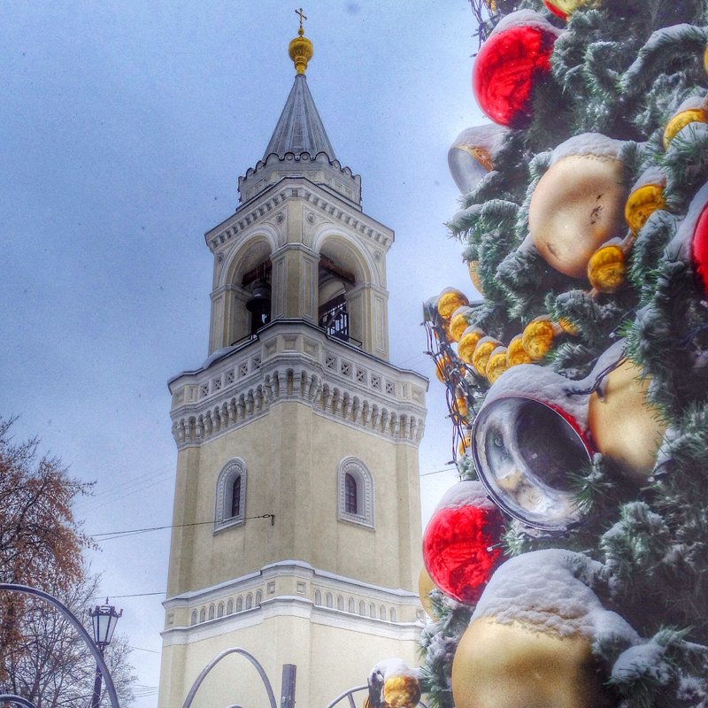 Привратная колокольня Иоанно-Предтеченского монастыря в Москве - Ирина Бирюкова