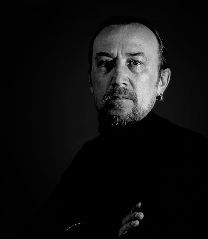 Автопортрет - Владимир Голиков