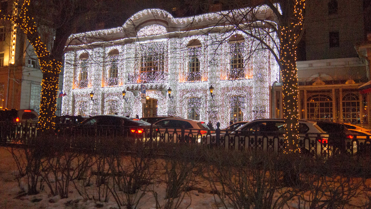 светящийся дом - Таня Кулешова