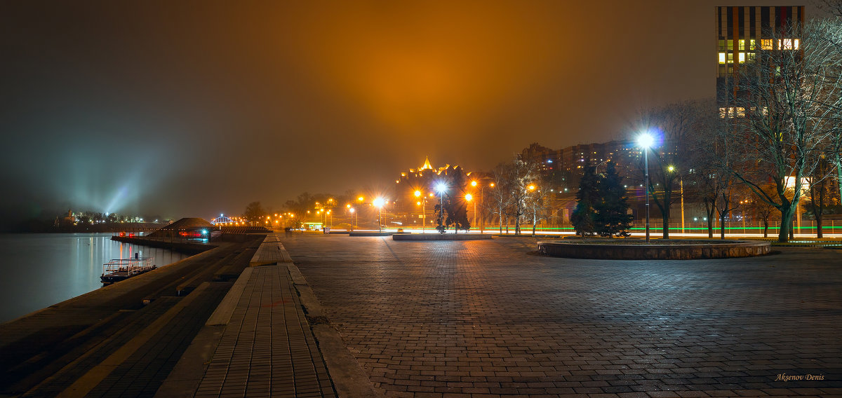 В огнях ночного Днепропетровска - Denis Aksenov