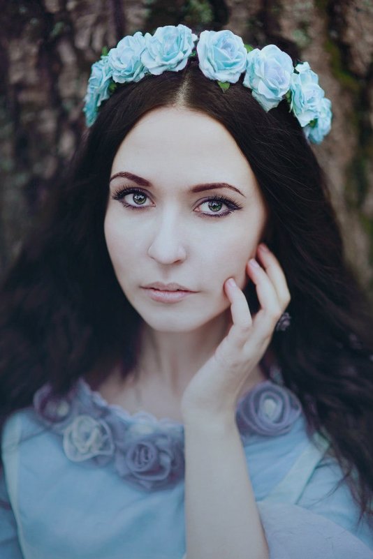 Lyanna Stark Cosplay - PaleWinterRose Photo