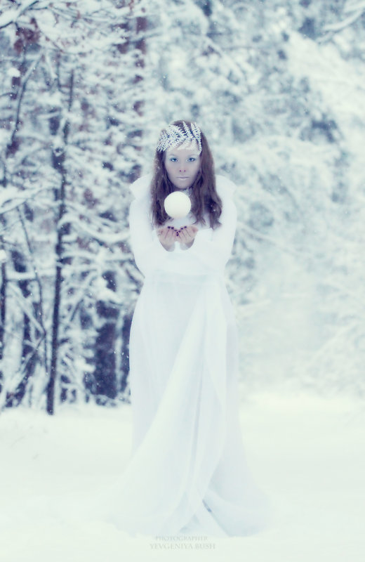 snow girl - Yevgeniya Bush 