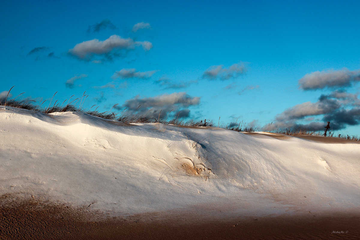 Sky, snow, sand - Misha McD