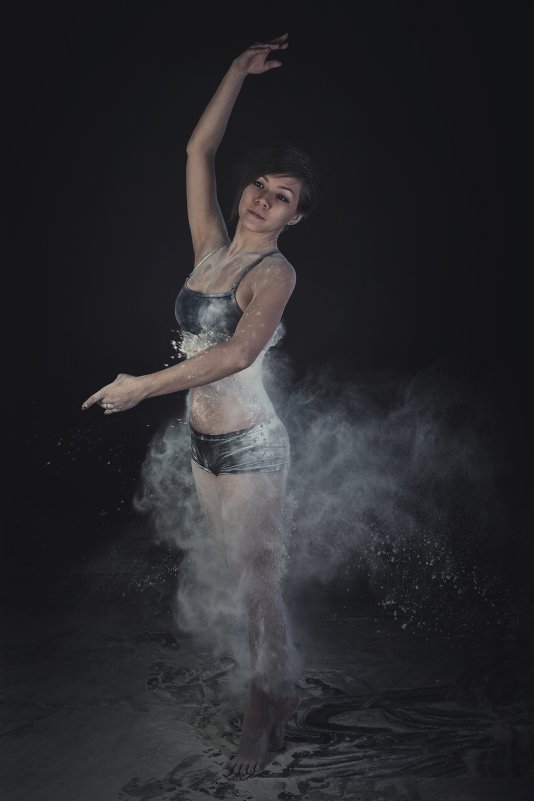 dance in flour - Сергей Туранов