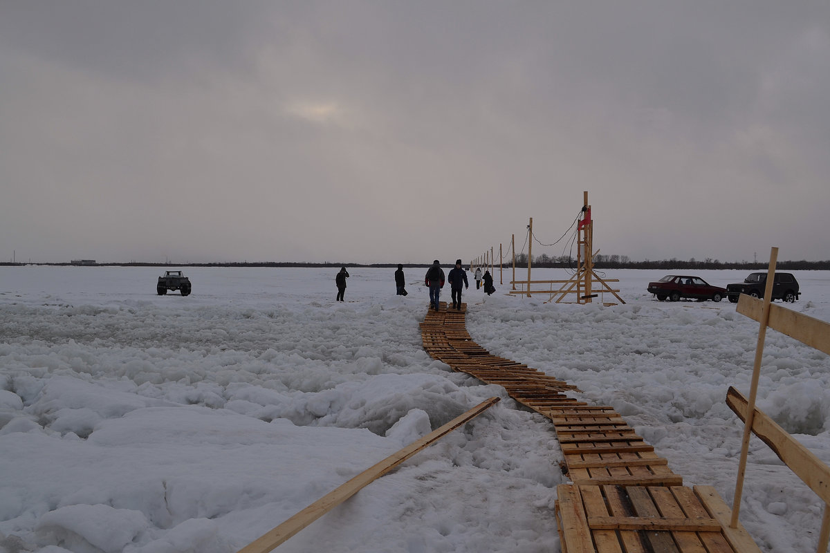 Зимняя переправа через Северную Двину - Наталья Левина