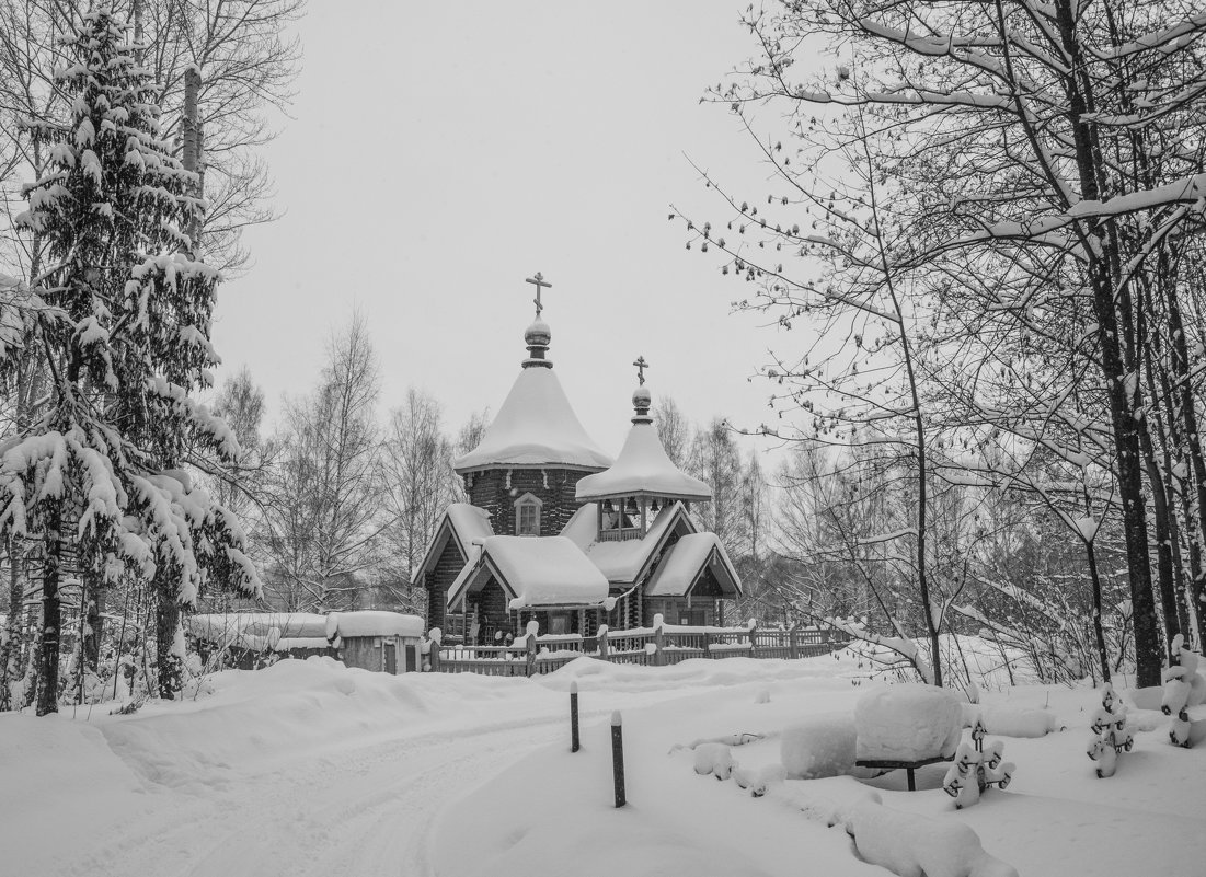 Заснеженный погост - Михаил 