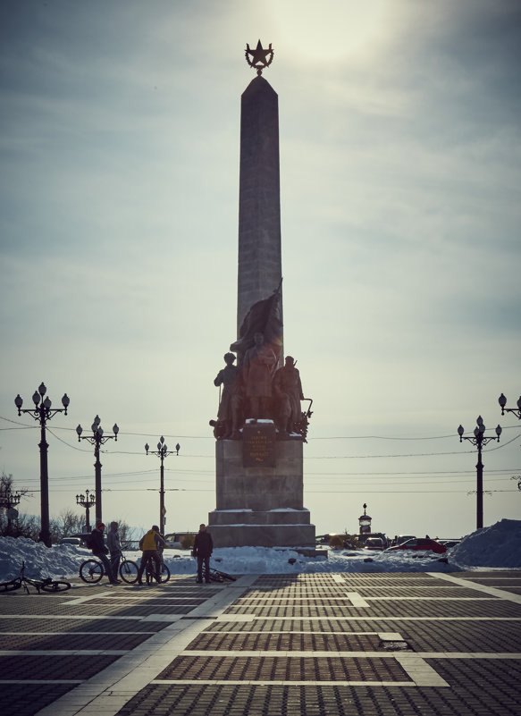 Памятник партизанам - Олег Александров