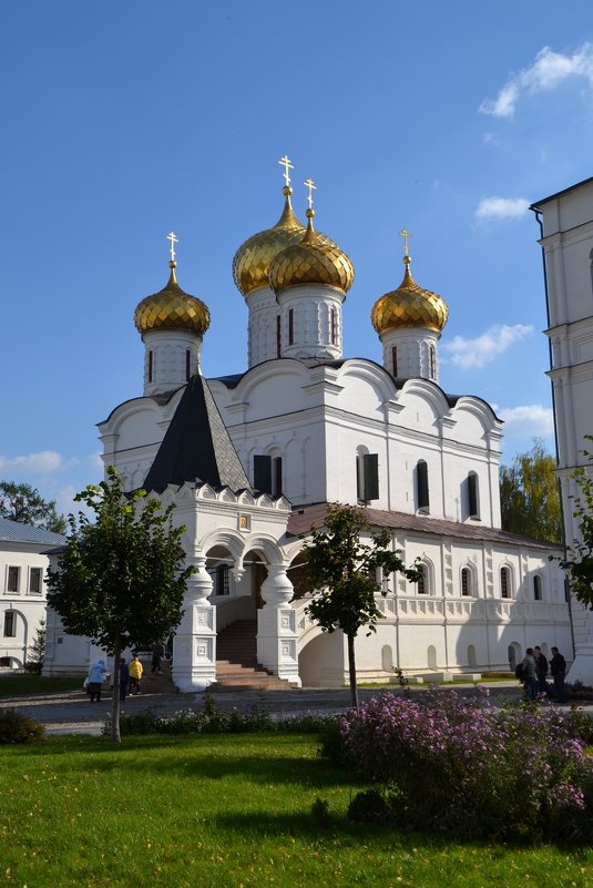 КОСТРОМА, ИПАТЬЕВСКИЙ МОНАСТЫРЬ - Виктор Осипчук