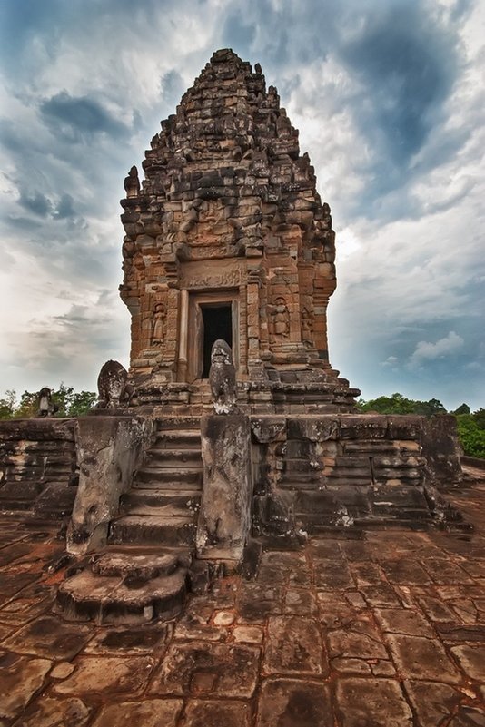 Храм в Камбодже - Лев Квитченко